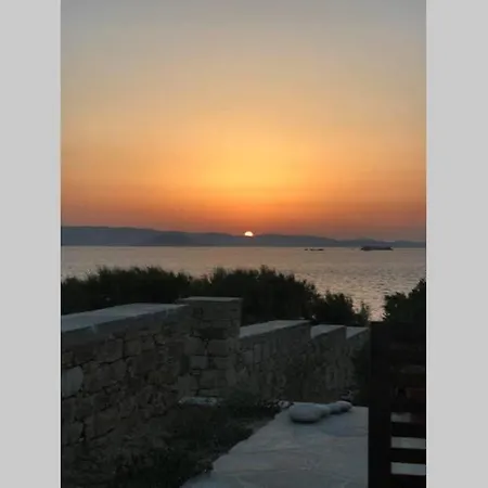 Dom wakacyjny Beach House By The Setting Sun Naxos City
